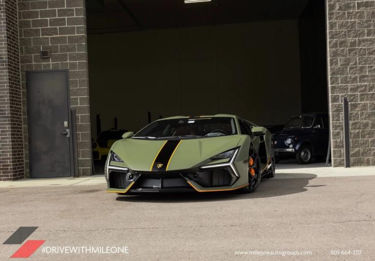 2025 Lamborghini Revuelto 6.5 DCT 4WD's photo